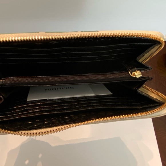 Brahmin Green Leather Wallet - Picture 5 of 6